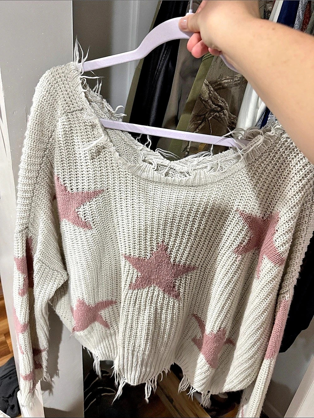 Storia Distressed Pink Star Sweater Cream & Pink